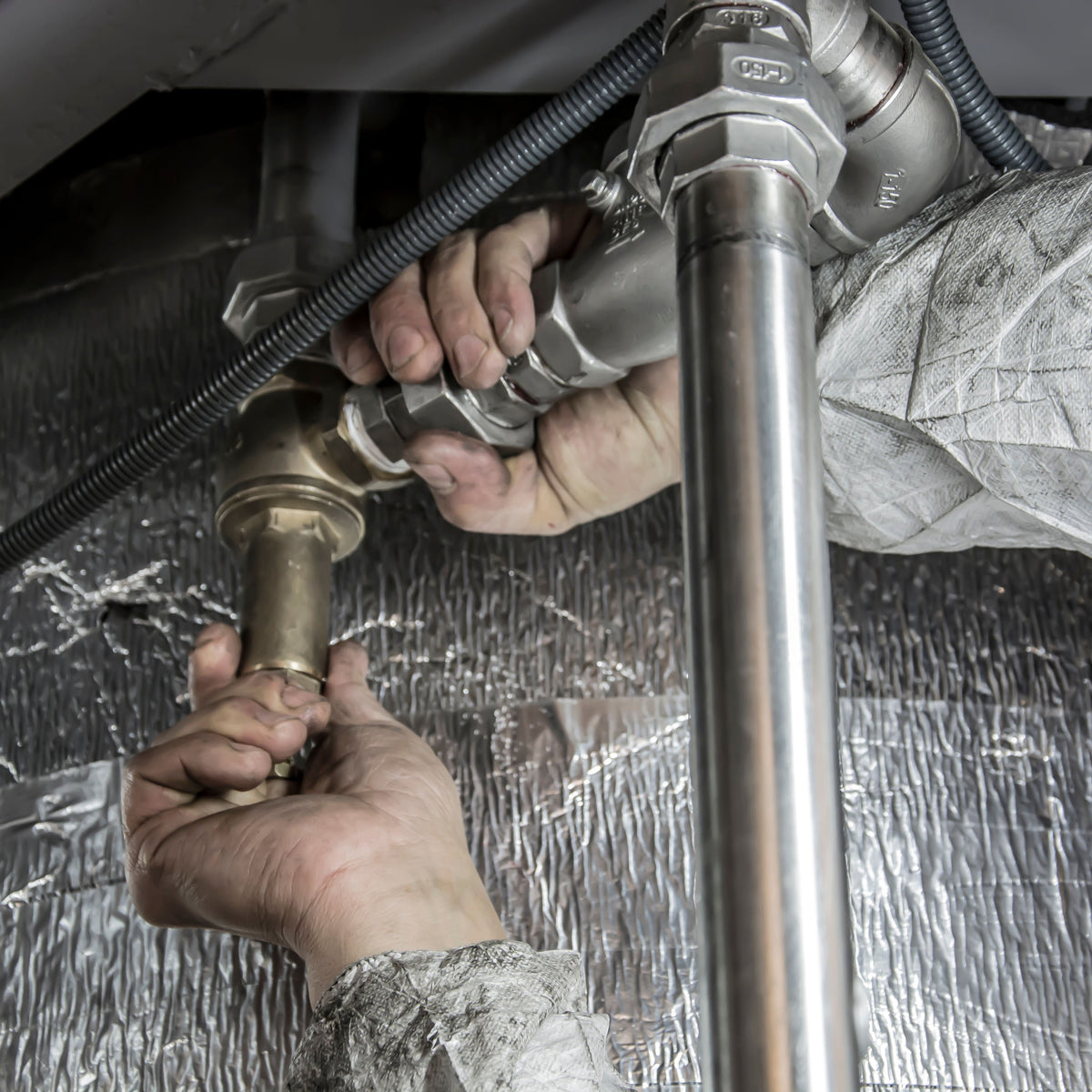 Compressed Air for Plumbing Contractors: Air Tests, Line Blowouts and the Truck Setup