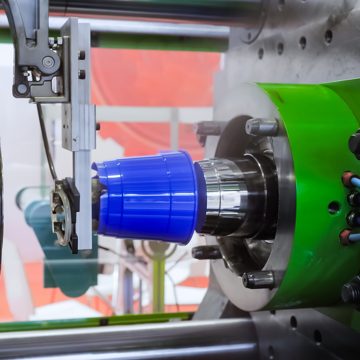Compressed Air for Injection Molding: The Essentials
