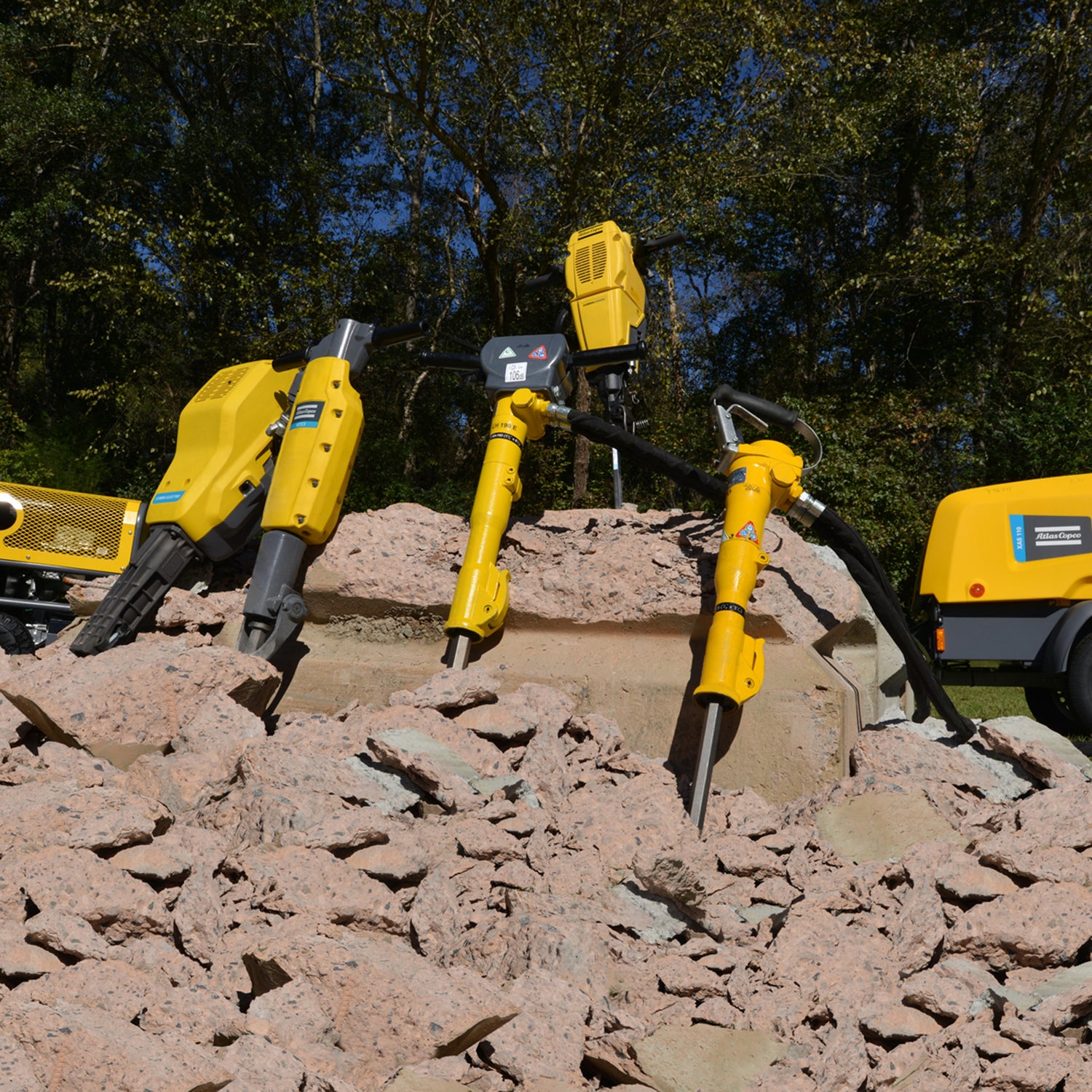 Pneumatic Breakers: How to Choose One and Size the Compressor