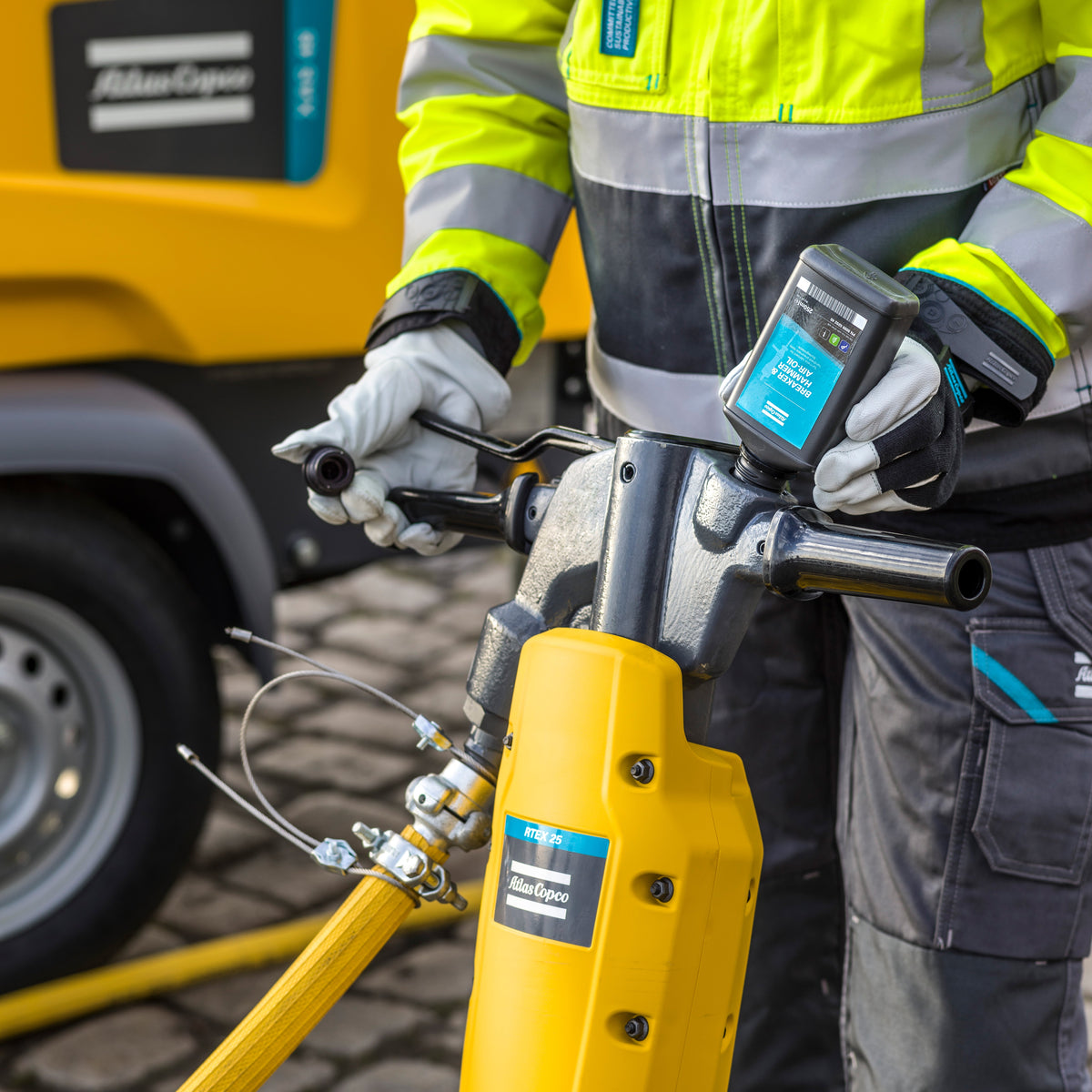 Air Line Lubricators for Pneumatic Breakers and Tampers