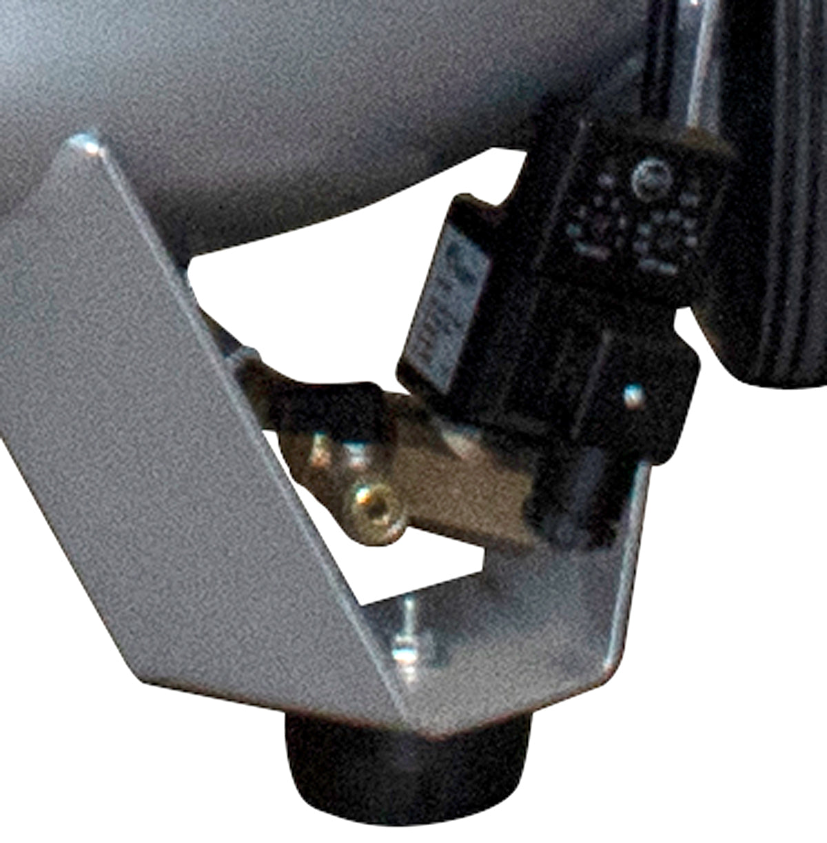 California Air Tools 2.0 Hp, 20.0 Gal. Steel Tank Air Ultra Quiet & Oil-Free Compressor with Automatic Drain Valve