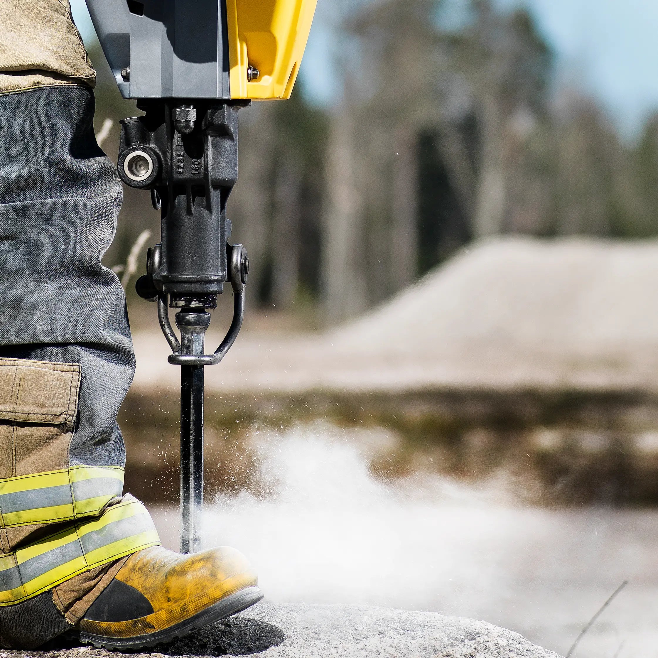 Cobra Combi - Combo Drill / Breaker – 2.7 hp 90cc Engine (6 ½ ft Max Drilling Depth)