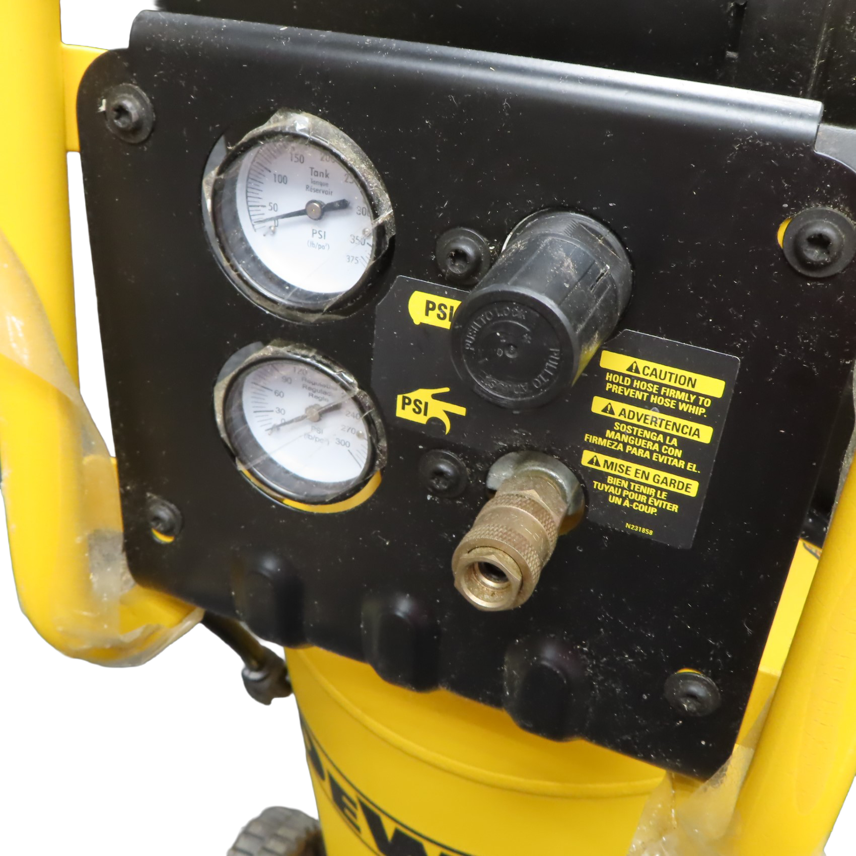 Dewalt D55168 Portable 1.9 Hp 200 PSI Oil Free 15 Gal Air Compressor