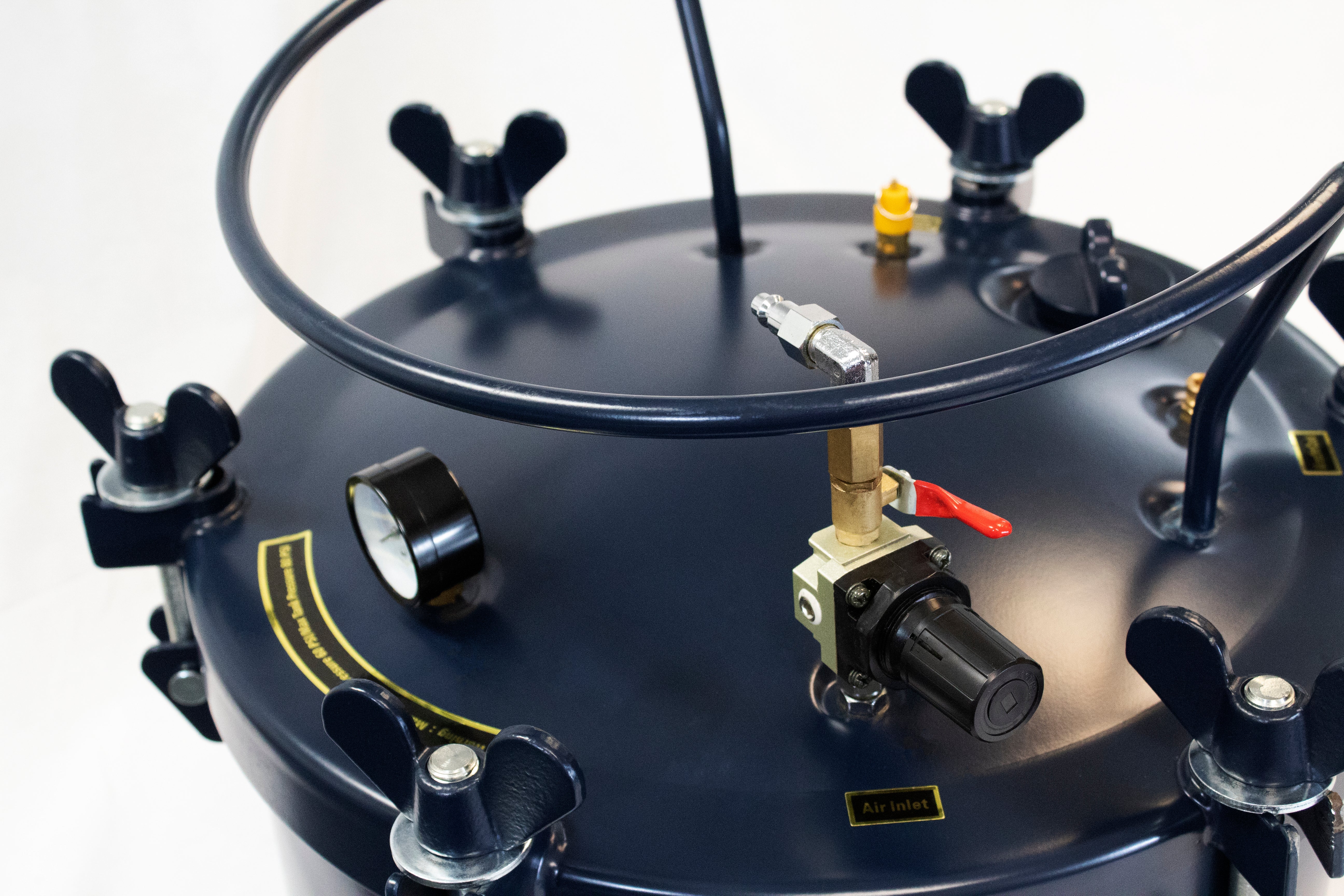 California Air Tools 10 Gallon Casting Pressure Pot