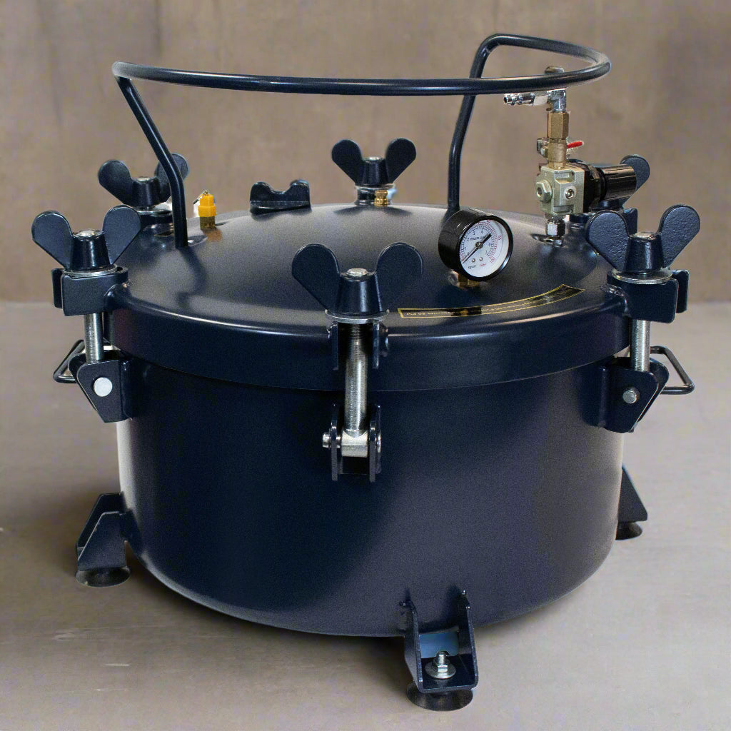 California Air Tools 5 Gallon Pressure Pot with HVLP Spray Gun & Hose