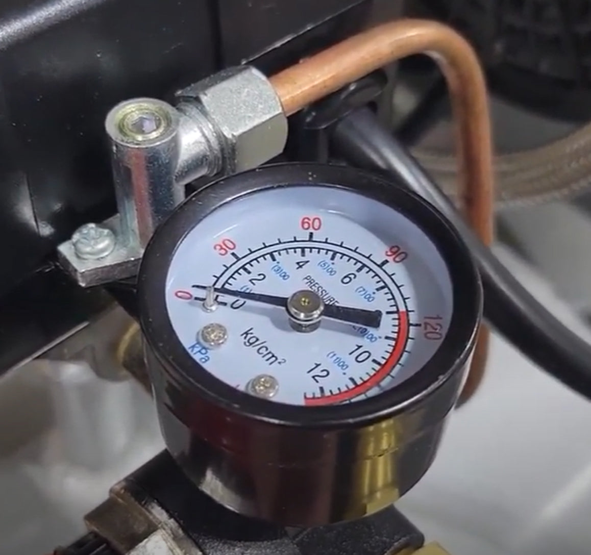 California Air Tools Aluminum Tank Ultra Quiet, Oil-Free, Lightweight Air Compressor with Automatic Drain Valve