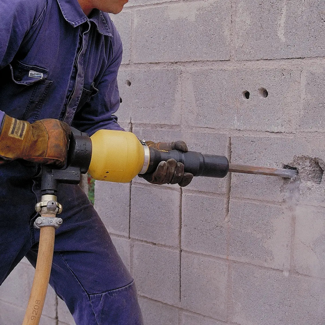 TEX 09 PS Pneumatic Hammer by Atlas Copco (0.875" x 3.25" Hex)
