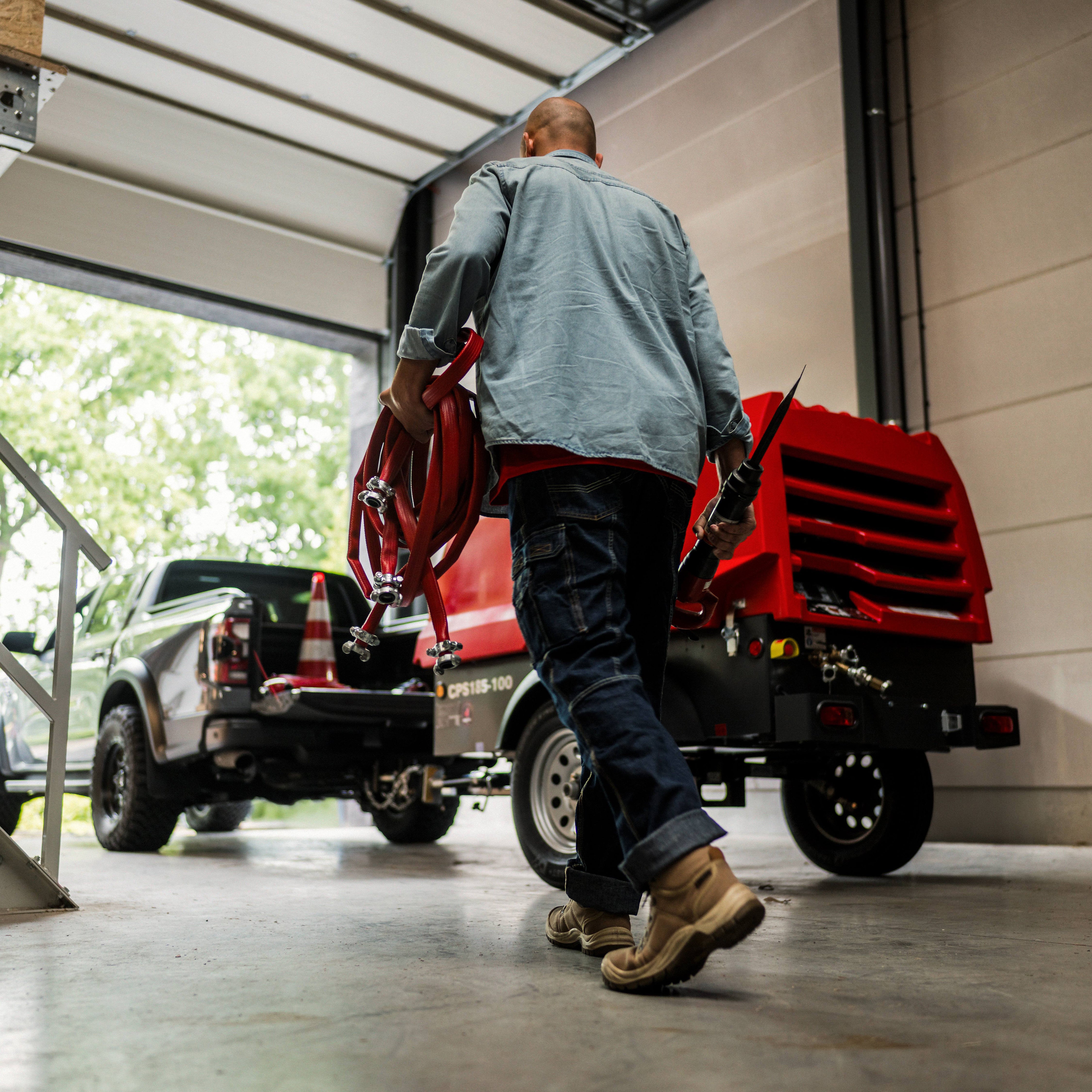 Chicago Pneumatic CPS 185-100 KoD Towable Rotary Screw Air Compressor