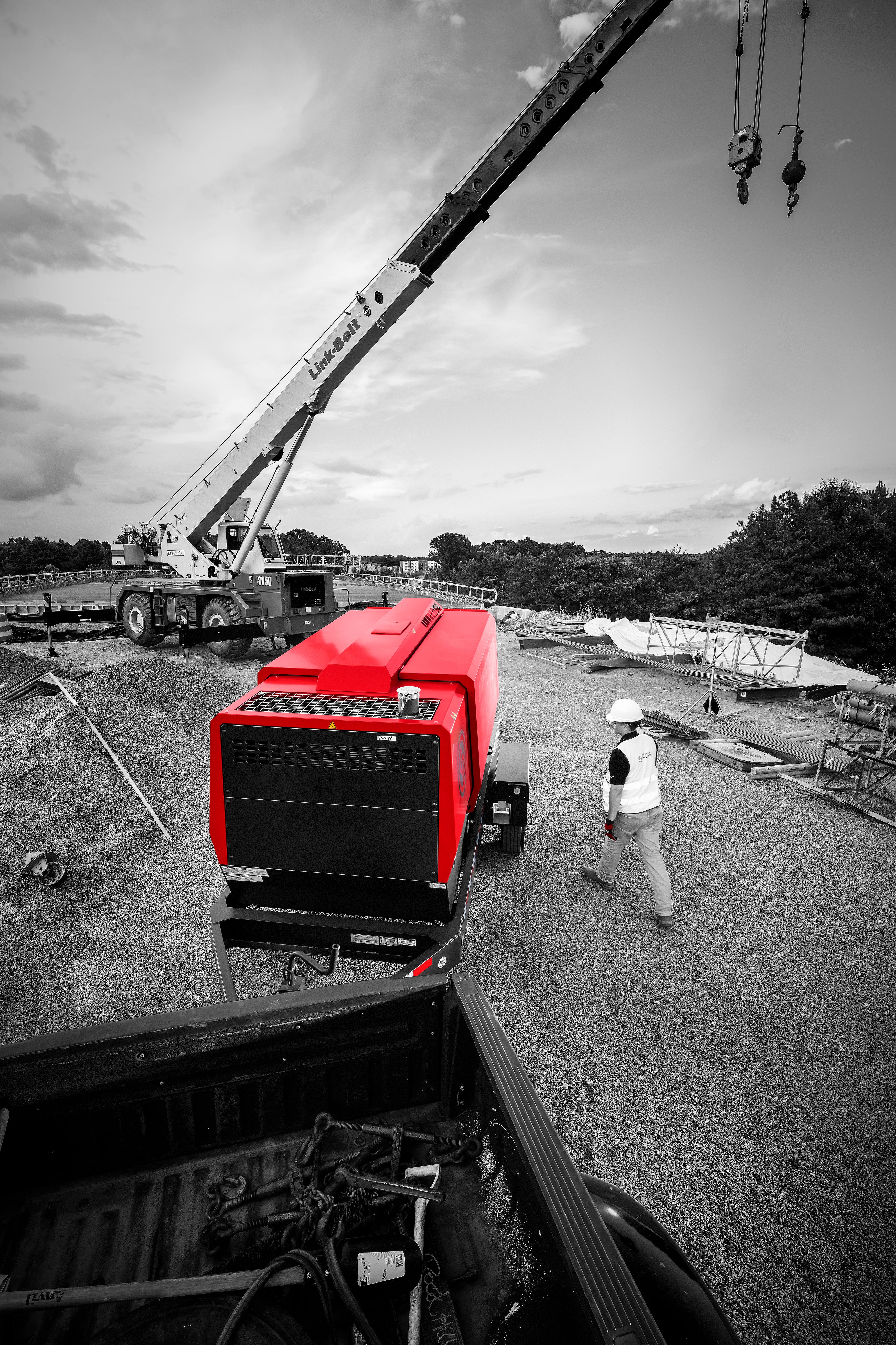 CPS 900 JD8 T4F Towable Compressor