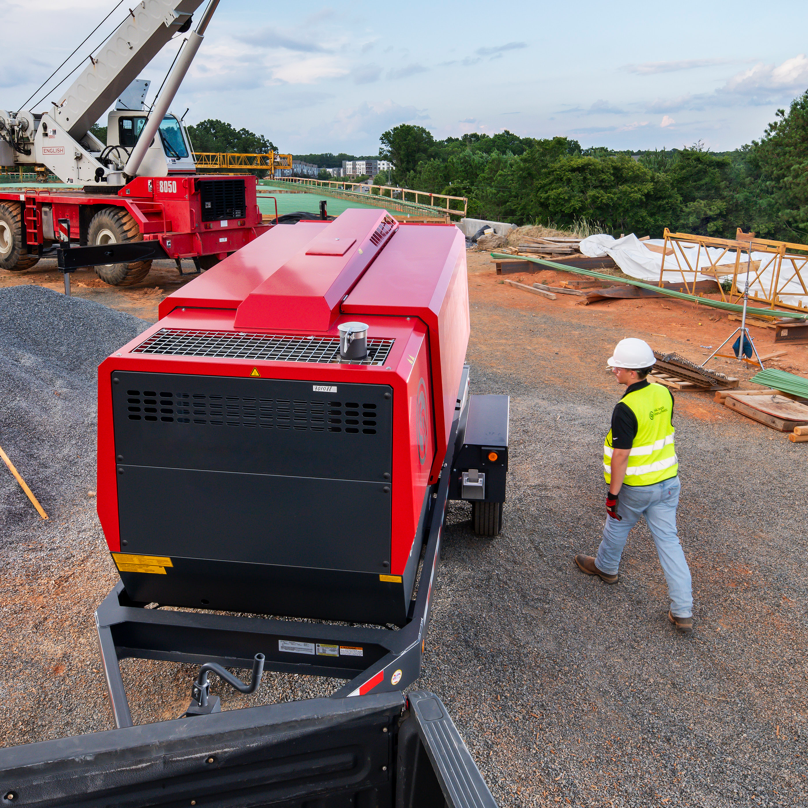 CPS 900 JD8 T4F Towable Compressor