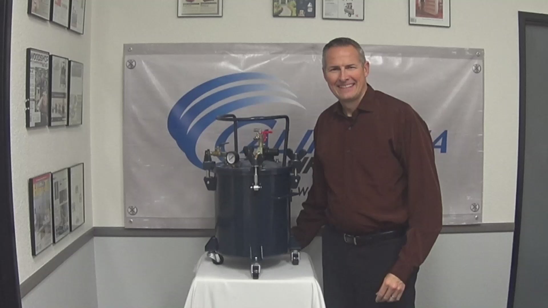 Load video: California Air Tools 5 Gallon Pressure Pot with HVLP Spray Gun &amp; Hose