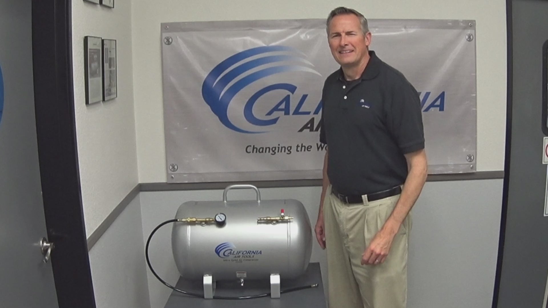 Load video: California Air Tools Portable 20 Gallon Steel Air Tank | CAT-AUX20S